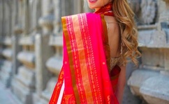 法国裸体性伦电影巜青涩禁果